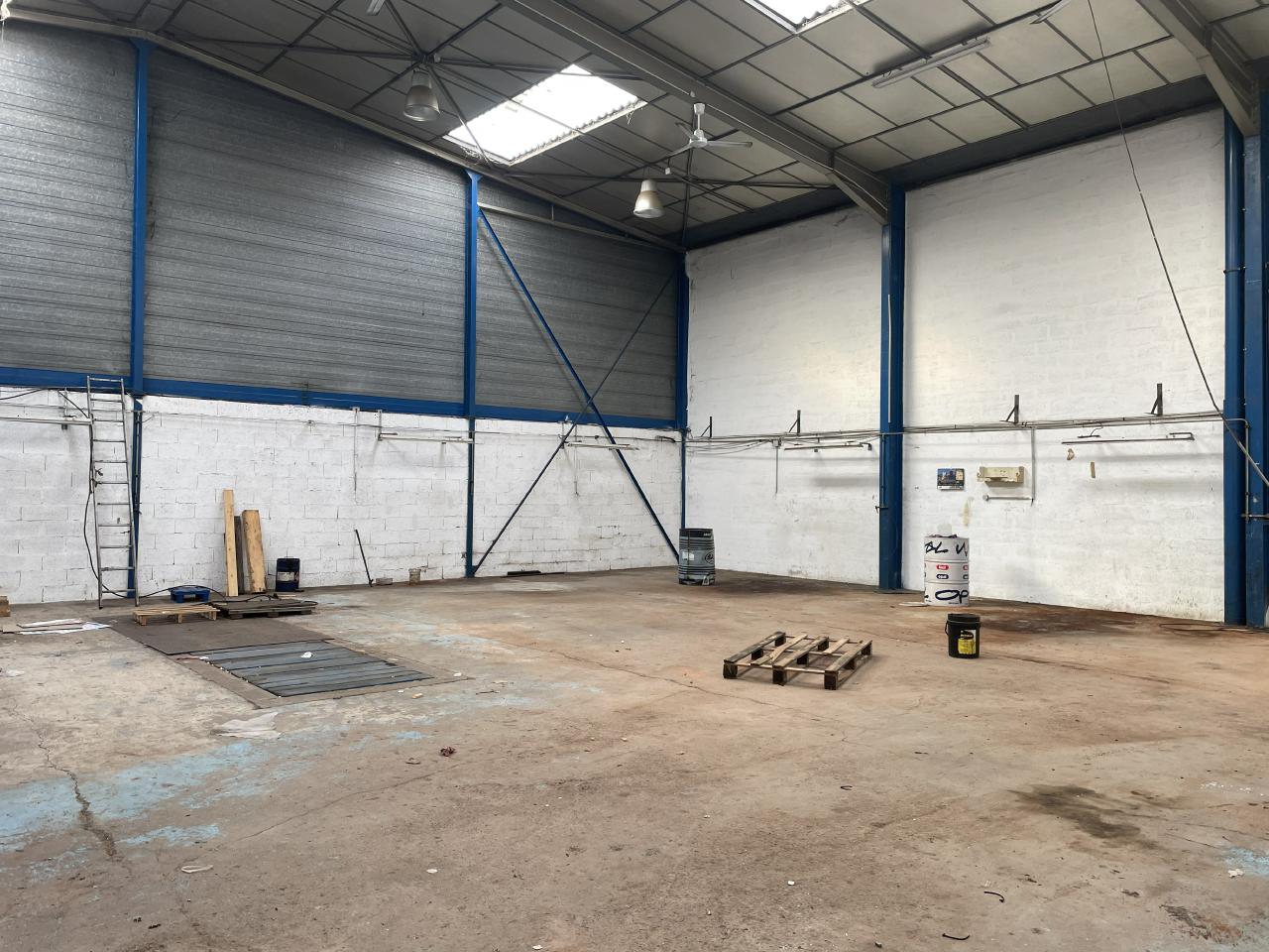 Local d'activité Chassieu 520m² Location local d'activité Chassieu Rhône OLACT2421462 4